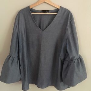 Banana Republic • Linen Blouse w/ Flowy Sleeves